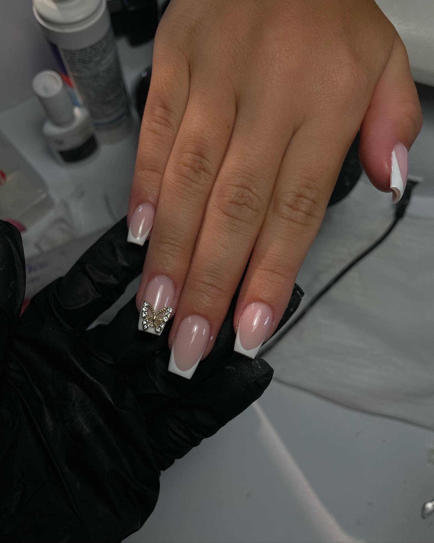 NAILS LUXURY