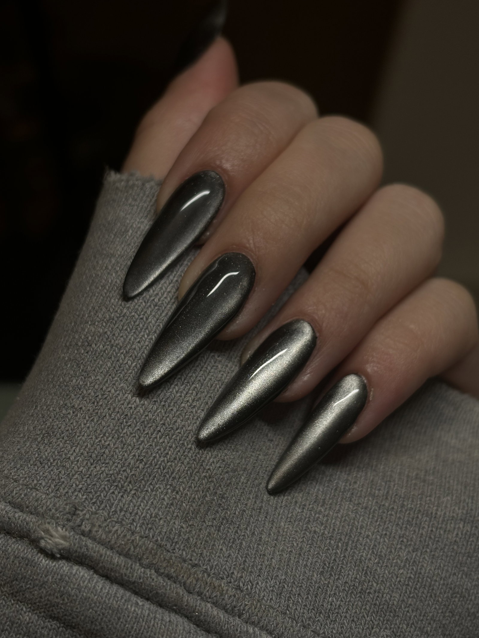 _she_stlk_my_nails